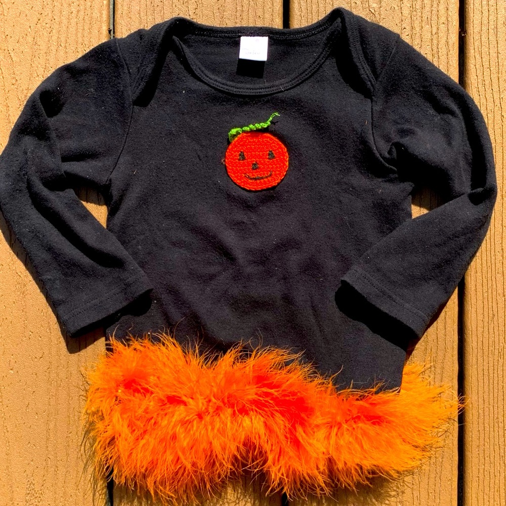 TRUFFLES RUFFLES GIRLS PUMPKIN TEE SIZE 18-24M
